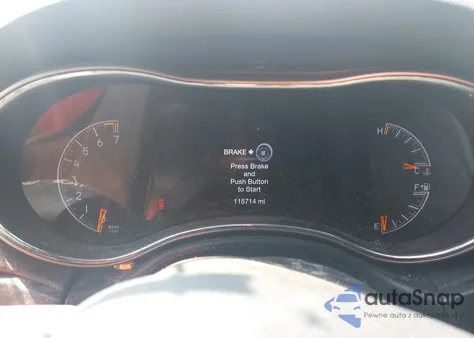 2019 Jeep Grand Cherokee Laredo E 4X2 z USA, uszkodzony, nr VIN 1C4RJEAG1KC673233